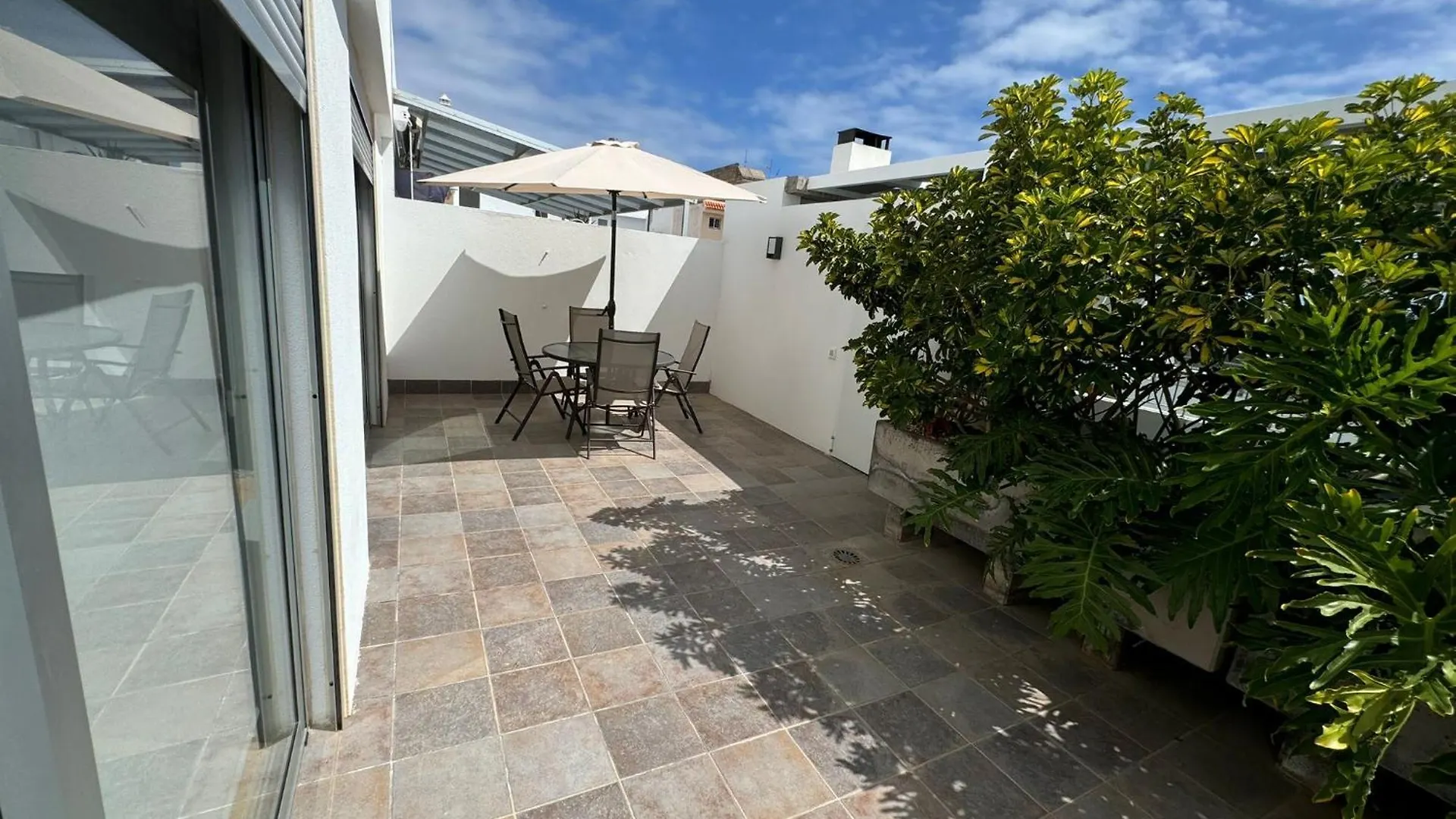 Casa La Familia Villa La Jaca 0*,  Spain